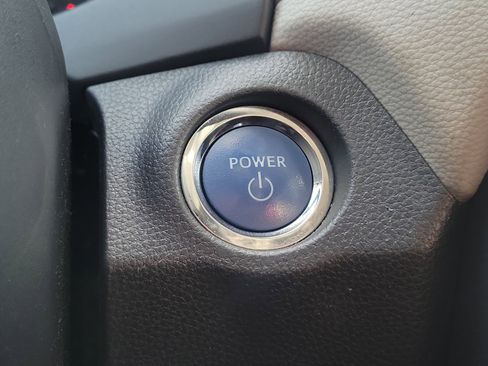 Used 2021 Toyota RAV4 XLE image 24