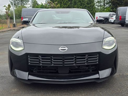 Used 2024 Nissan Z Performance w/ Floor Mat Package RWD image 8