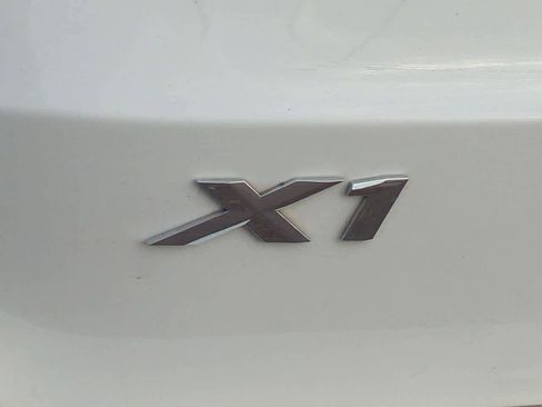 Used 2023 BMW X1 xDrive28i w/ Convenience Package image 11