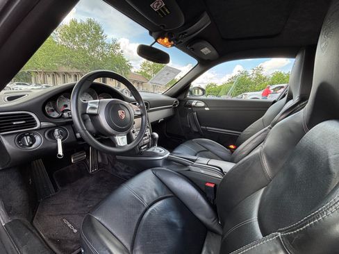 Used 2006 Porsche 911 Carrera S RWD image 10