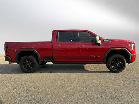 Used 2024 GMC Sierra 2500 AT4 w/ AT4 Premium Plus Package image 2