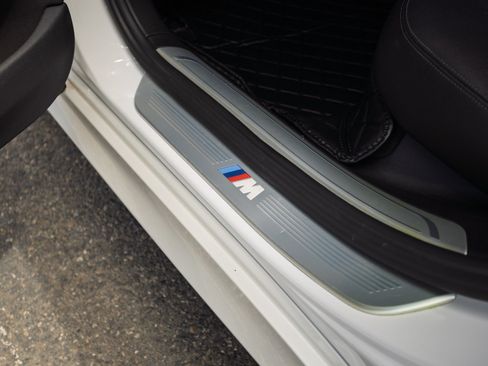 Used 2018 BMW 740i RWD image 27
