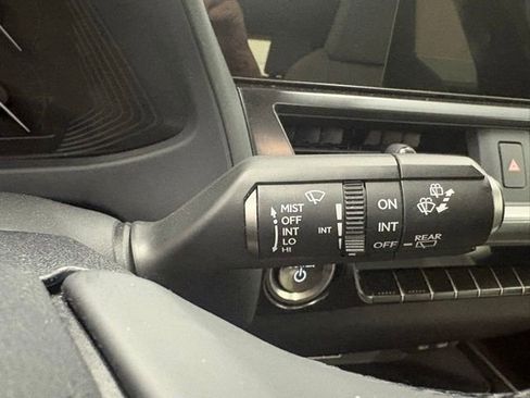 Used 2023 Lexus UX 250h FWD w/ Accessory Package (Z1) image 19