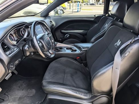 Used 2019 Dodge Challenger R/T Scat Pack w/ Plus Package RWD image 26