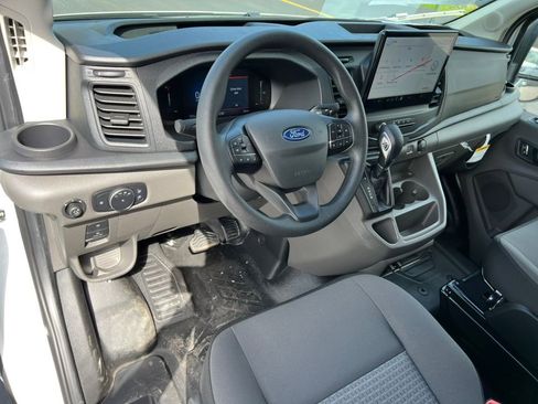 New 2026 Ford Transit 250 148 Medium Roof Extended AWD image 17