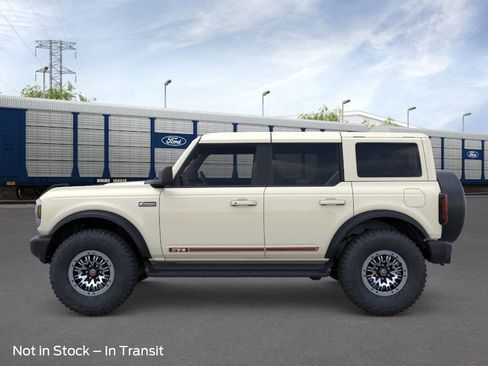 New 2026 Ford Bronco Outer Banks AWD/4WD image 3