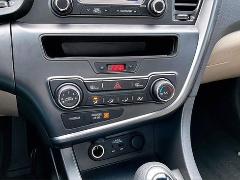 Used 2013 Kia Optima LX w/ Convenience Plus Pkg image 14