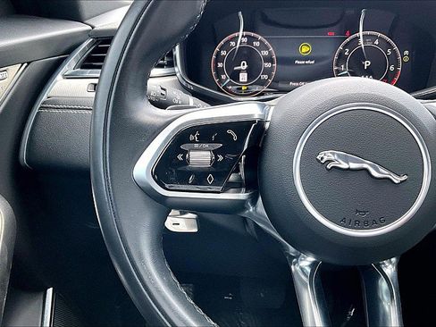 Used 2024 Jaguar F-PACE R-Dynamic S AWD/4WD image 17
