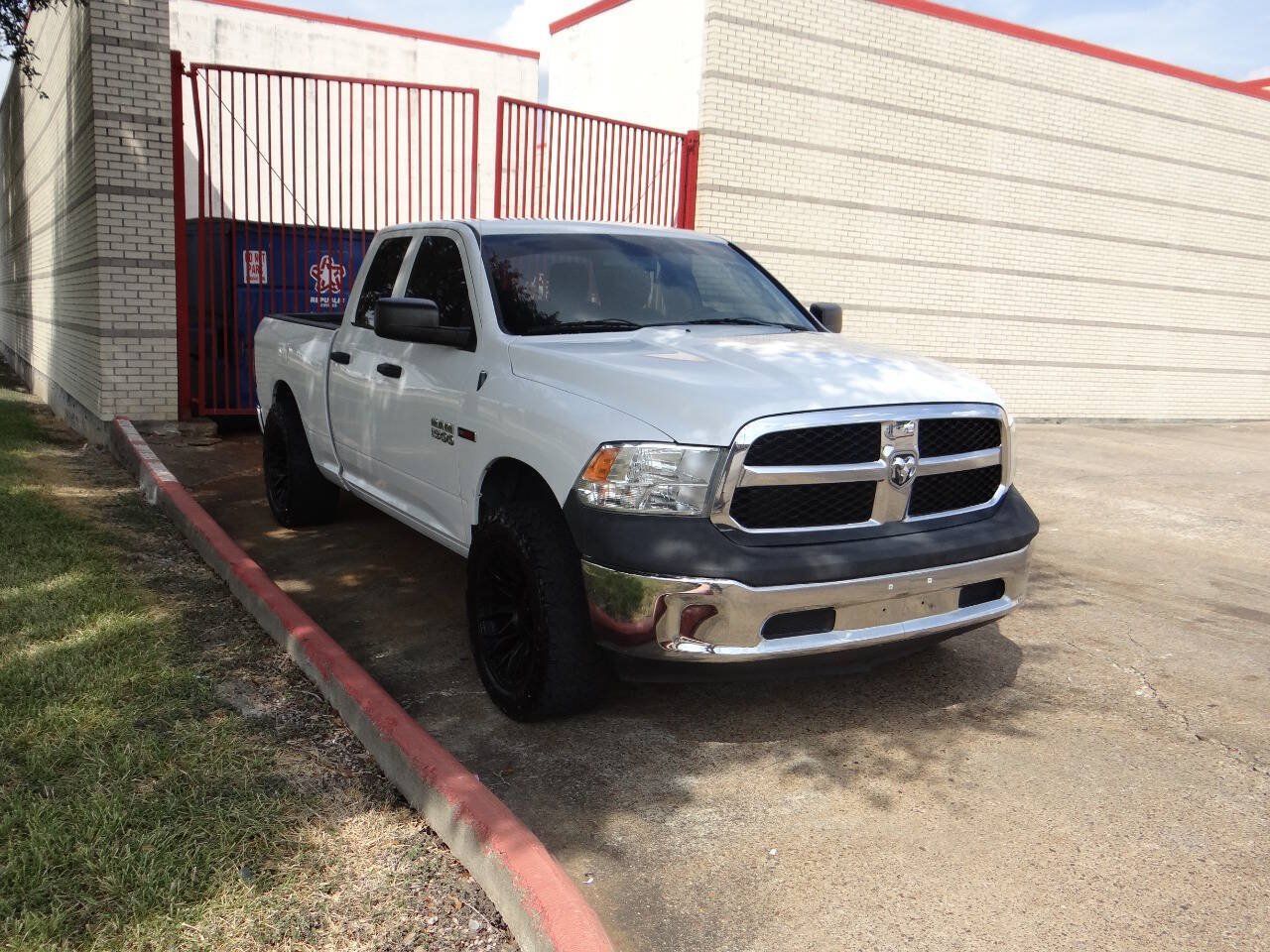 Used 2014 RAM 1500 Tradesman w/ Popular Equipment Group RWD image 4