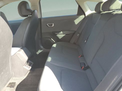 Certified 2025 Kia K4 LXS image 29