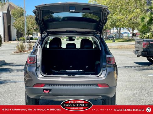 Used 2018 Jeep Compass Trailhawk AWD/4WD image 12
