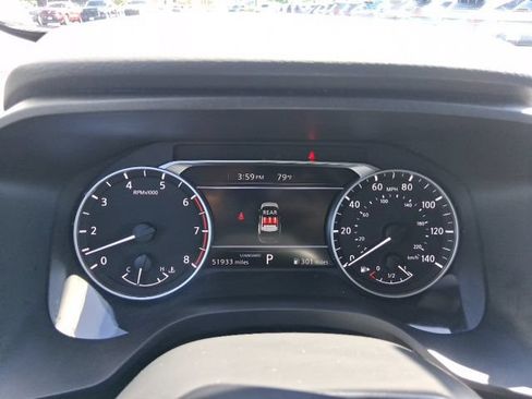 Used 2025 Nissan Rogue SV FWD image 24