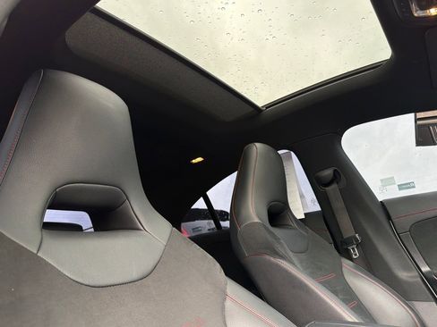 Used 2022 Mercedes-Benz CLA 250 4MATIC image 15