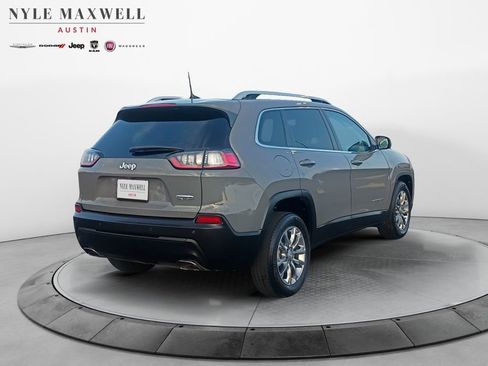 Used 2021 Jeep Cherokee Latitude Lux w/ Comfort/Convenience Group image 16