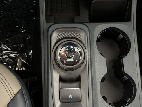 New 2025 Ford Maverick Lariat w/ 4K Tow Package image 22