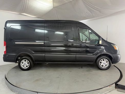 Used 2015 Ford Transit 250 148 Medium Roof RWD image 7