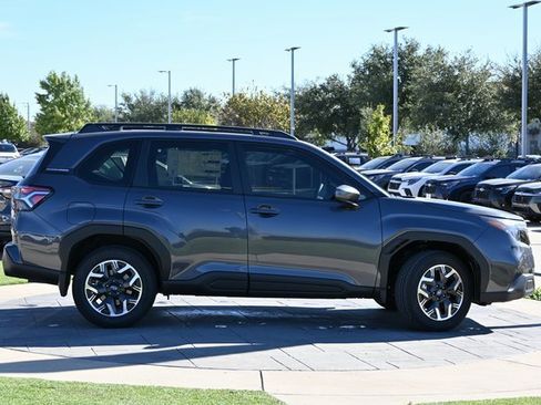 New 2025 Subaru Forester Premium image 2