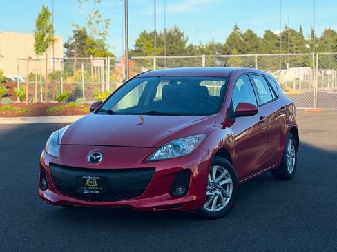 Used 2013 MAZDA MAZDA3 i Touring FWD image 1