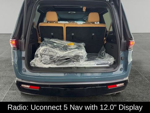 New 2026 Jeep Grand Wagoneer Summit AWD/4WD image 15