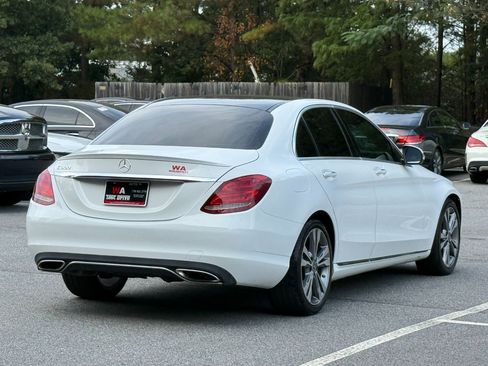 Used 2017 Mercedes-Benz C 300 Sedan image 4