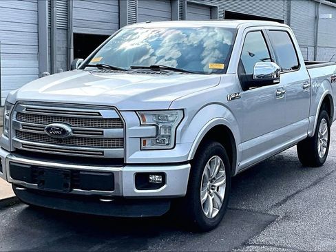 Used 2015 Ford F150 Platinum w/ Equipment Group 701A Luxury AWD/4WD image 2