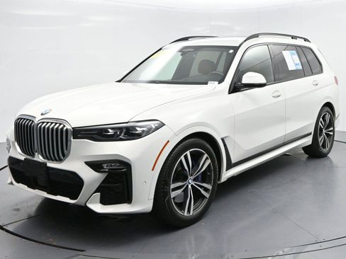 Used 2019 BMW X7 xDrive50i w/ M Sport Package AWD/4WD image 3