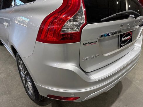 Used 2017 Volvo XC60 T6 Dynamic w/ Climate Package image 42