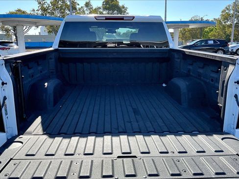Certified 2025 GMC Sierra 1500 AT4 AWD/4WD image 8