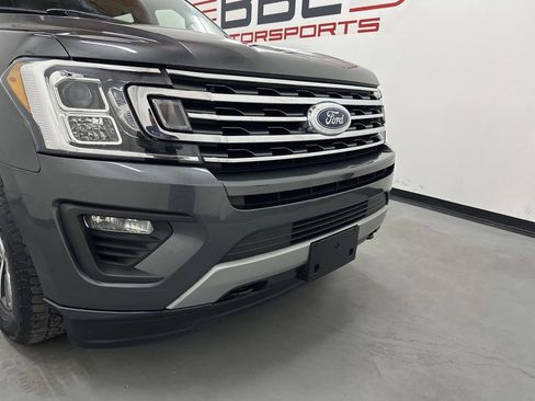 Used 2019 Ford Expedition XLT w/ Equipment Group 202A AWD/4WD image 1