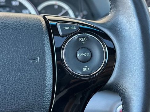 Used 2017 Honda Accord EX-L image 26