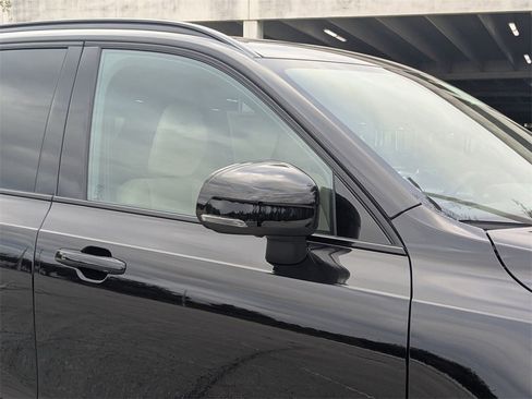 New 2026 Volvo XC90 T8 Ultra w/ Protection Package Premier image 11