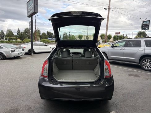 Used 2014 Toyota Prius Four FWD image 6