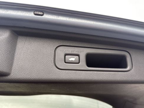 Certified 2026 Honda Odyssey Touring image 17