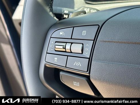 New 2025 Kia EV6 Light w/ Light LR Technology Package image 17