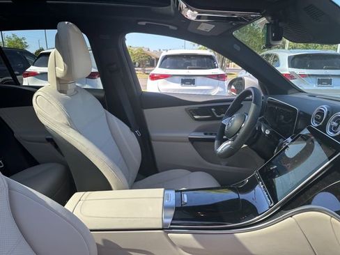 New 2026 Mercedes-Benz GLC 300 4MATIC image 32