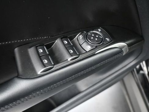 Used 2019 Lincoln MKC Reserve FWD image 13