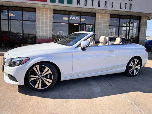 Used 2018 Mercedes-Benz C 300 4MATIC Cabriolet image 2
