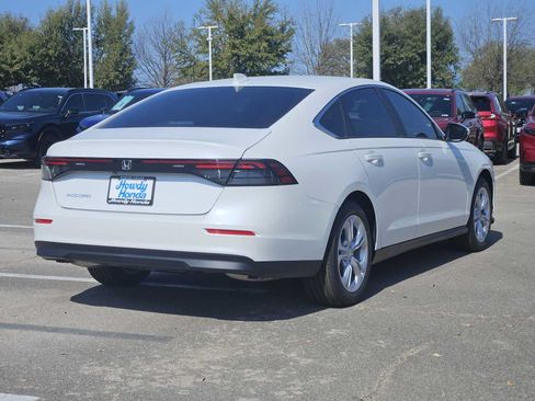 Used 2025 Honda Accord LX image 4