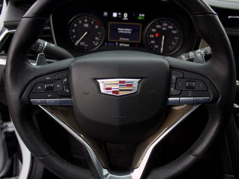 Used 2020 Cadillac XT6 Sport w/ Platinum Package image 15