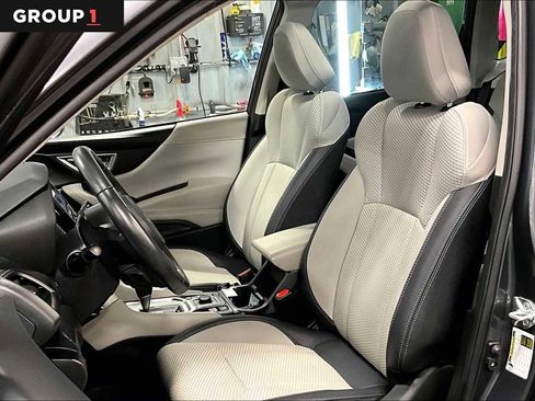 Certified 2024 Subaru Forester Premium image 8