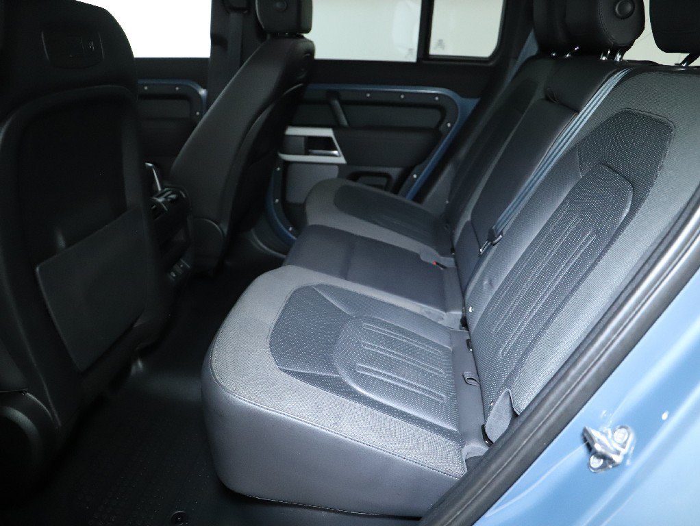 Used 2021 Land Rover Defender 110 S AWD/4WD image 27
