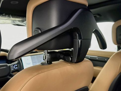 New 2026 Land Rover Defender 110 X-Dynamic SE AWD/4WD image 26