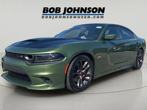 Used 2022 Dodge Charger Scat Pack w/ Plus Group RWD image 5