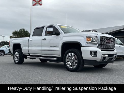 Used 2019 GMC Sierra 2500 Denali w/ Duramax Plus Package image 10