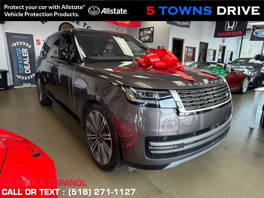 Used 2024 Land Rover Range Rover Long Wheelbase SE AWD/4WD image 1