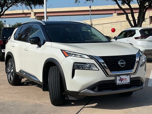 Certified 2023 Nissan Rogue SL AWD/4WD image 3