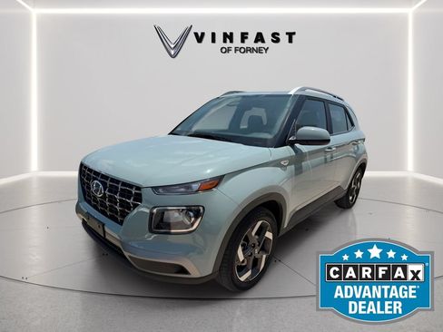 Used 2025 Hyundai Venue SEL FWD image 1