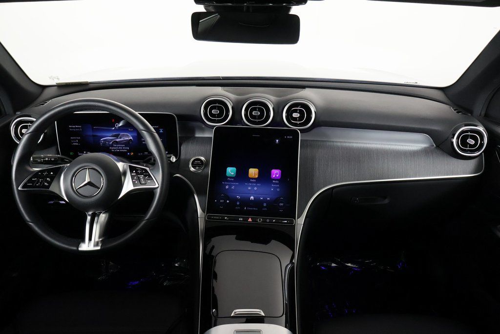 Certified 2026 Mercedes-Benz GLC 300 image 8