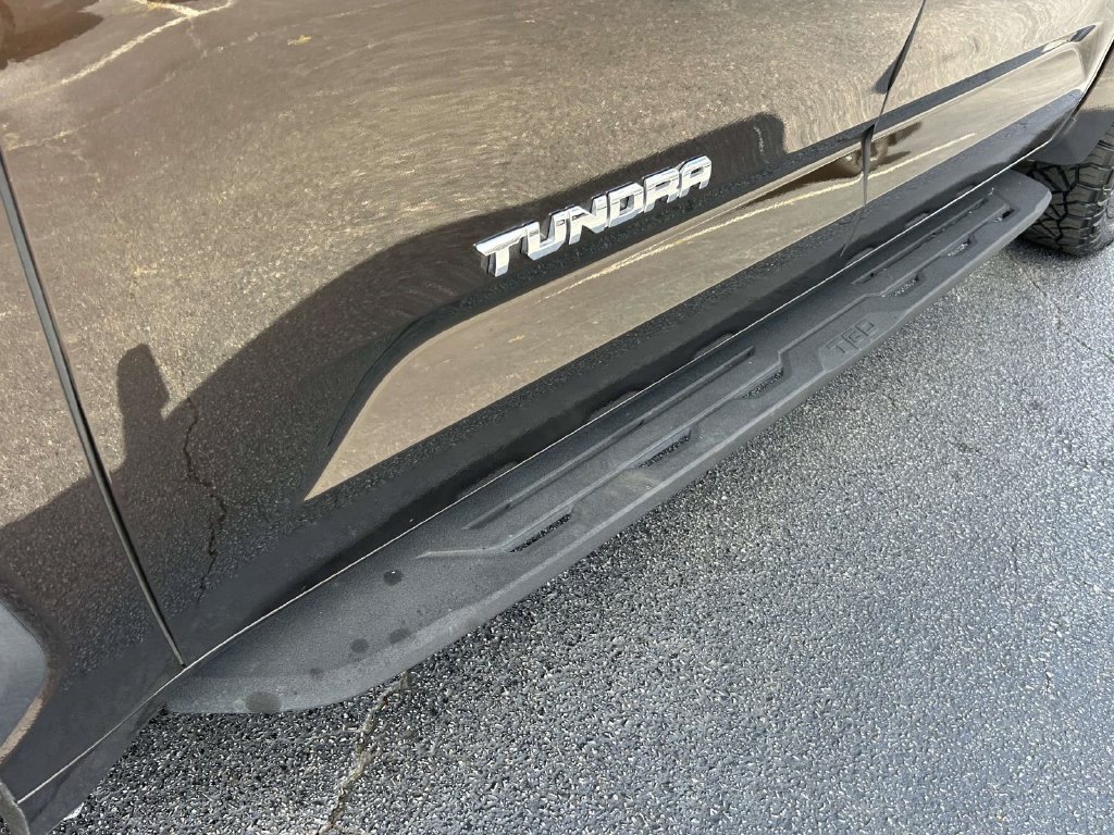 Certified 2025 Toyota Tundra Limited AWD/4WD image 9