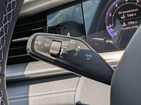 New 2026 Volkswagen Tiguan SE FWD image 28